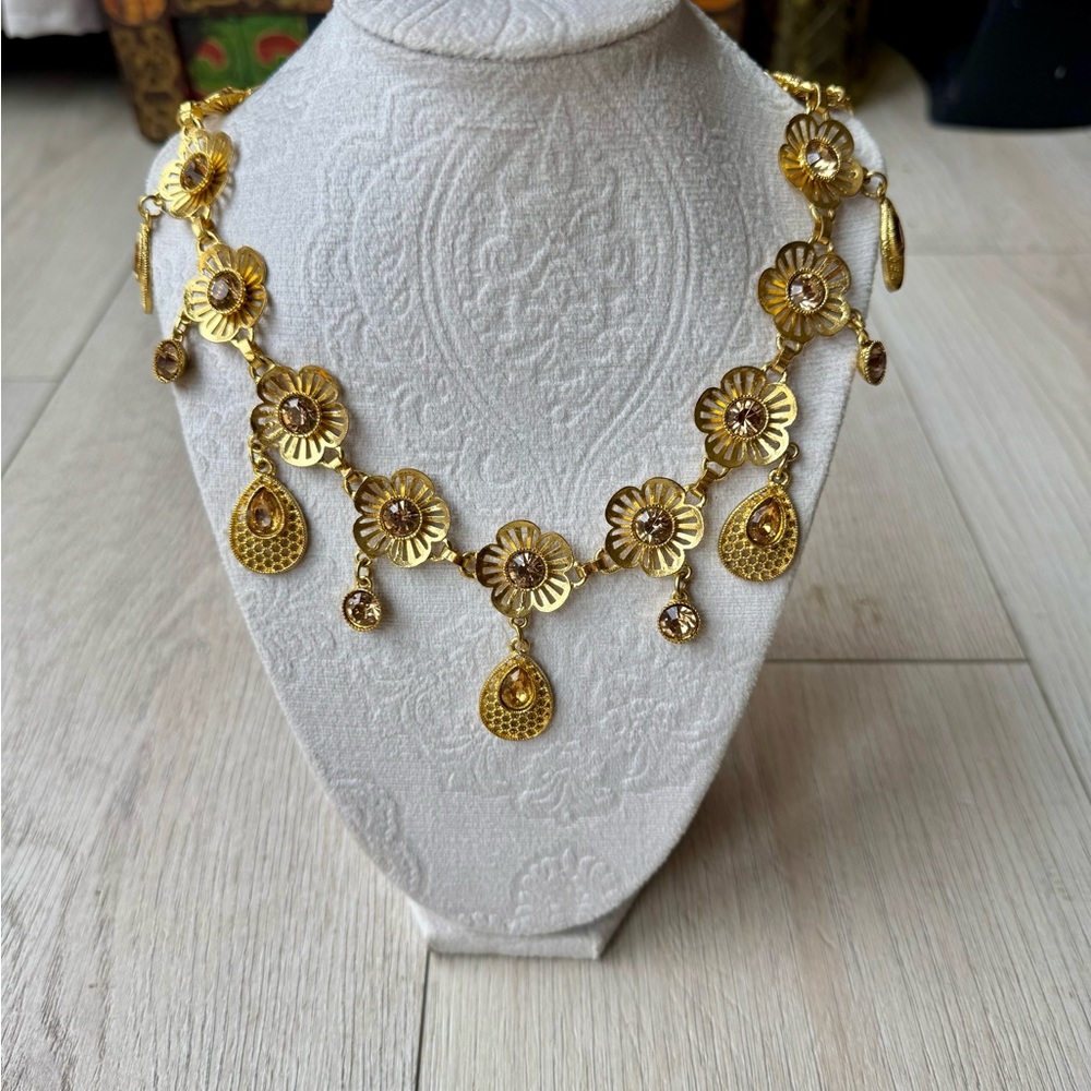 Gold Floral Drop Necklace/Belt